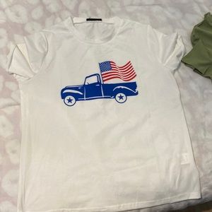 Size large shein t shirt cuffed sleeves fits more like small